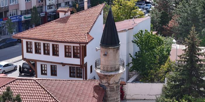 Sivas'ın asırlık sırrı: Zincirli Minare camisi