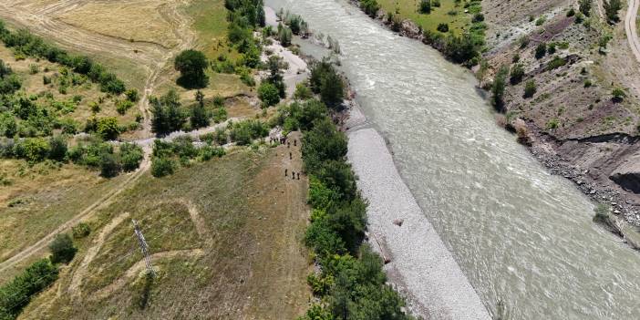 Sivas'ta kaybolan kızın arama çalışmaları sürüyor