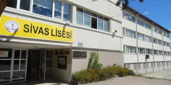 Sivas Lisesi geçici olarak taşınıyor