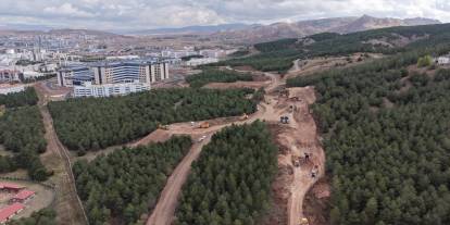Sivas Belediyesi Yeni Üniversite Hastanesi yolunda çalışmaları sürdürüyor