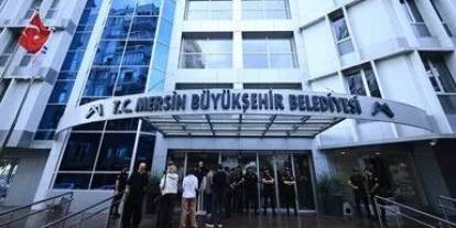 Mersin Büyükşehir Belediye Başkanı Seçer ve 58 kişi yolsuzluk iddiasıyla gözaltında