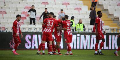 Sivasspor ilk yarıyı önde kapattı!