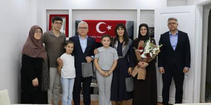 Vali Şimşek ve eşi şehit ailelerini ziyaret etti