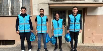 Kadı Burhaneddin Yurdu öğrencilerinden ihtiyaç sahibi ailelere destek