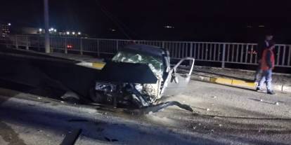 Suşehri'nde elektrik direğine çarpan sürücü yaralandı: Kaymakamlıktan açıklama geldi