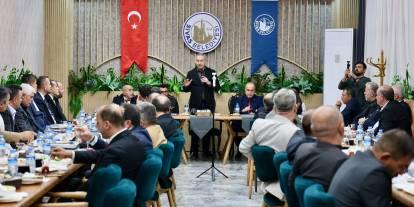 Başkan Adem Uzun Sivas'ın 65 mahalle ve merkez köy muhtarlarını ağırladı