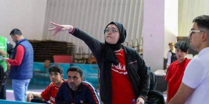 Sivas’ta yıldız dartçılar yarıştı