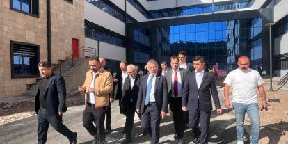 Güler, dev hastane inşaatını yerinde inceledi