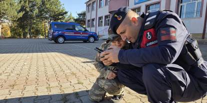 Sivas'ta jandarma ekipleri özel eğitim öğrencisi Alparslan'ın hayalini gerçekleştirdi