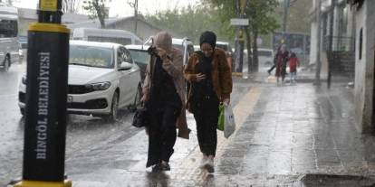 Yurdun doğu kesimleri için gök gürültülü sağanak uyarısı