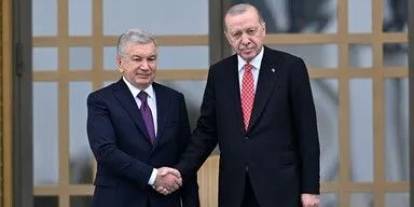 Cumhurbaşkanı Erdoğan, Özbekistan Cumhurbaşkanı Mirziyoyev ile bir araya geldi