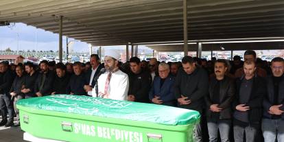Gazeteci Ersan Arslan son yolculuğuna uğurlandı