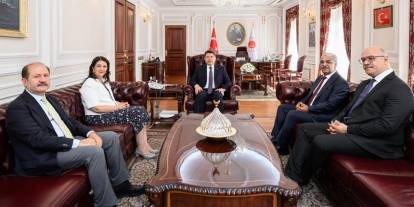 Bakan Tunç, DEM Parti heyeti ile görüştü