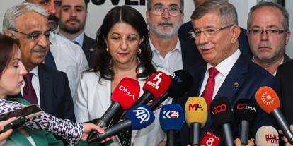 DEM Parti, Davutoğlu'nu ziyaret etti