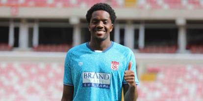 Sivasspor'da Queensy Menig sakatlandı