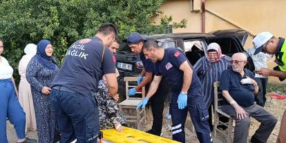 Sivas'ta iki otomobil çarpıştı: 5 yaralı