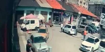 Direksiyon başında rahatsızlandı, 6 araca çarptı!