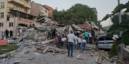 Balıkesir'deki korkunç depremde 1 kişi öldü, 29 kişi yaralandı!