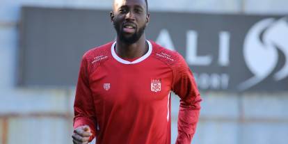 Sivasspor’un savunmacısı Azerbaycan yolunda