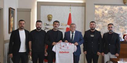 Sivasspor Yönetimi’nden nezaket ziyareti