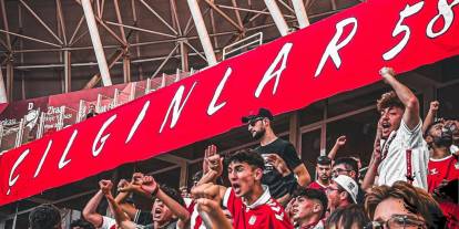 Çılgınlar 58, Deplasman Yasağına Tepki Gösterdi!