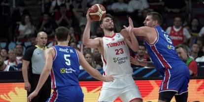 Nikola Jovic'ten 12 Dev Adam'a övgü!