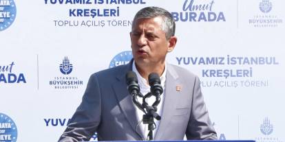 Özgür Özel'den Sivaslı başkana destek!