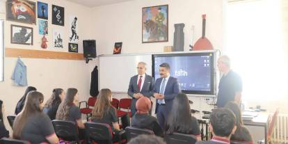 Fatih Erdoğan'dan  Sivas'taki öğretmenlere: Velilerden 'ek kaynak' istemeyin