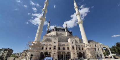 2020’de temeli atılmıştı! Merkez Camii bir an önce ibadete açılmalı
