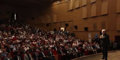 Sivas'ta “Hz. Peygamber ve Aile Ahlakı” programı yoğun ilgi gördü