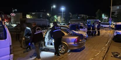 Park halindeki otomobil patladı! 3 çocuktan 1'i öldü, 2'si yaralandı