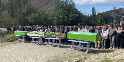 Sivas'ta feci kazada can vermişlerdi... Cenazeleri toprağa verildi