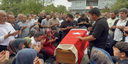 Göçükte vefat eden madenci toprağa verildi