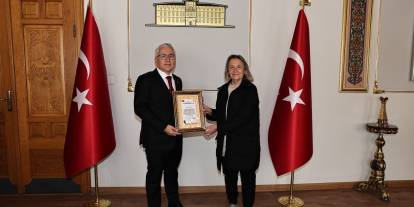 Fedakar öğretmene  teşekkür belgesi