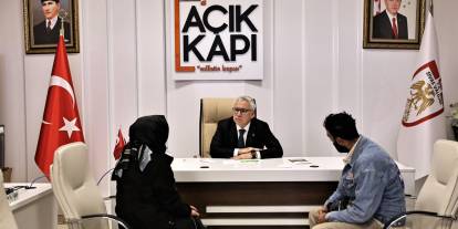 Vali Şimşek, Halk Günü’nde Vatandaşlarla Buluştu