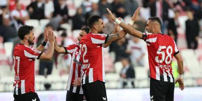 Sivasspor'dan  tarihi randevu!