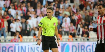 Sivasspor’a Hakem Darbesi!