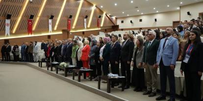 Sivas'ta bilimde kadının rolü tartışıldı