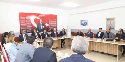 "Çocuklarımıza rol model olmalıyız"