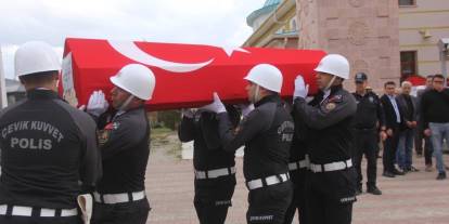 Kansere yenik düşen polis memuru, Sivas’ta toprağa verildi