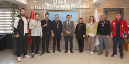 Eğitimciler sporda da başarılı