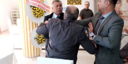 İYİ Parti kongresinde arbede