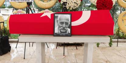 Oyuncu Arif Erkin Güzelbeyoğlu son yolculuğuna uğurlandı