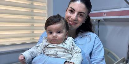 Minik bebek kalbinde açılan "tünel"le rahat nefese kavuştu
