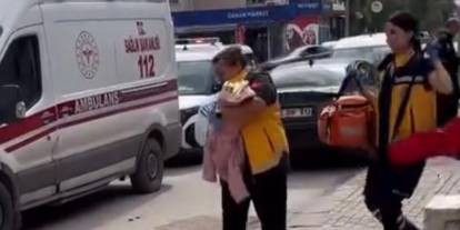 Cami avlusuna terk edilen bebek, tedaviye alındı
