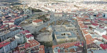 Sivas’ta 1 ayda bin 382 araç trafiğe katıldı