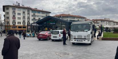 Sivas’ta yürüyüş alanı otopark oldu: Zabıta denetimi talep ediliyor