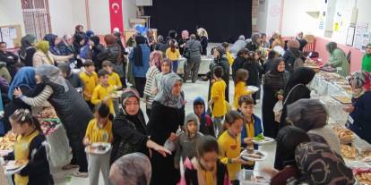 Fatih İlkokulu'ndan "Gazze" yararına kermes