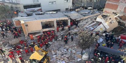 Gebze'de bina çöktü; 5 kişiden 1'i sağ, 4’ünün cansız bedeni çıkarıldı