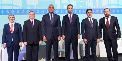 Türkiye turizmde zirveye yürüyor: 61 milyar dolar gelir!